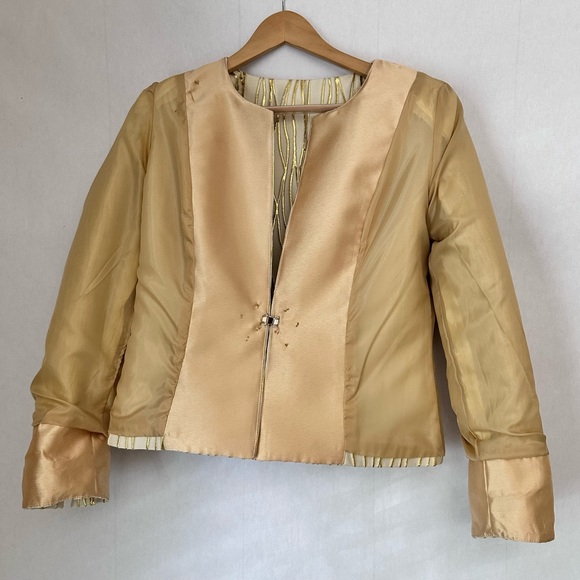 Lily & Taylor  New York GORGEOUS LUXURY Suit 3 pcs Size 4 Couture - Picture 7 of 17